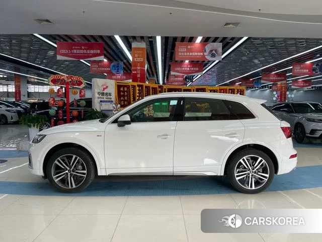 Audi Q5L id 3855983 из Китая 24