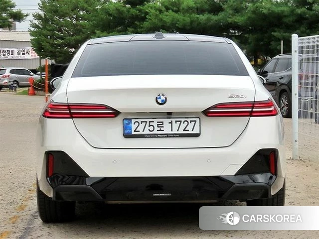 BMW 5 Series (G60) id 4505242 из Кореи 14