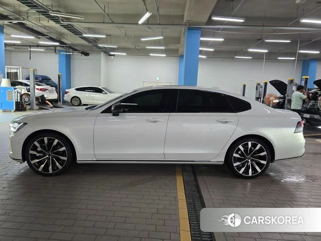 Volvo S90 2026 Белый из Кореи, фото 4
