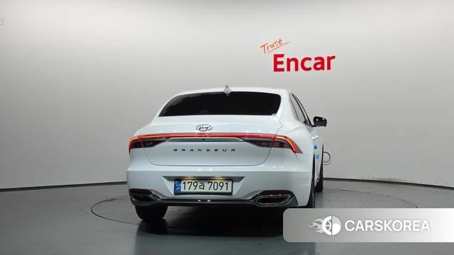 Hyundai The New Grandeur IG Hybrid id 4936444 из Кореи 34