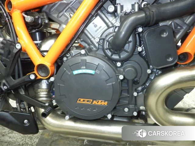 Проданный KTM 1290 SUPER DUKE R id 3999833 из Японии, фото 18