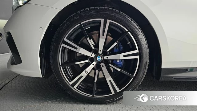 BMW 5 Series (G60) id 4571119 из Кореи 27