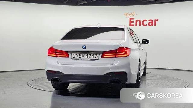 BMW 5 Series (G30) id 3899979 из Кореи 14