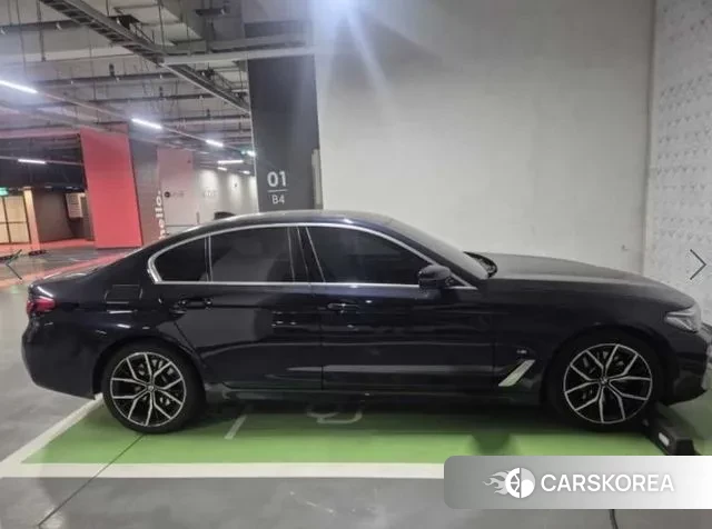 BMW 5 Series (G30) 2021 Черный из Кореи, фото 4