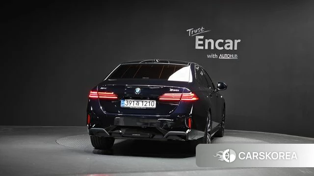 BMW 5 Series (G60) id 4177616 из Кореи 14