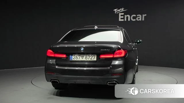 BMW 5 Series (G30) id 3807270 из Кореи 14