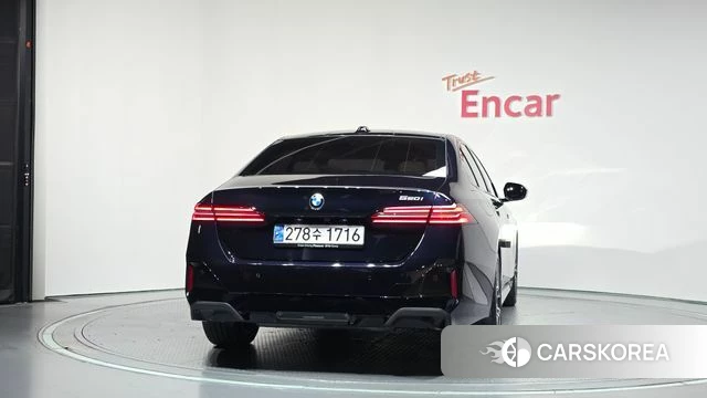 BMW 5 Series (G60) id 4686654 из Кореи 30