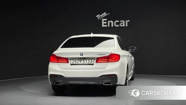 BMW 5 Series (G30) id 3844384 из Кореи 14