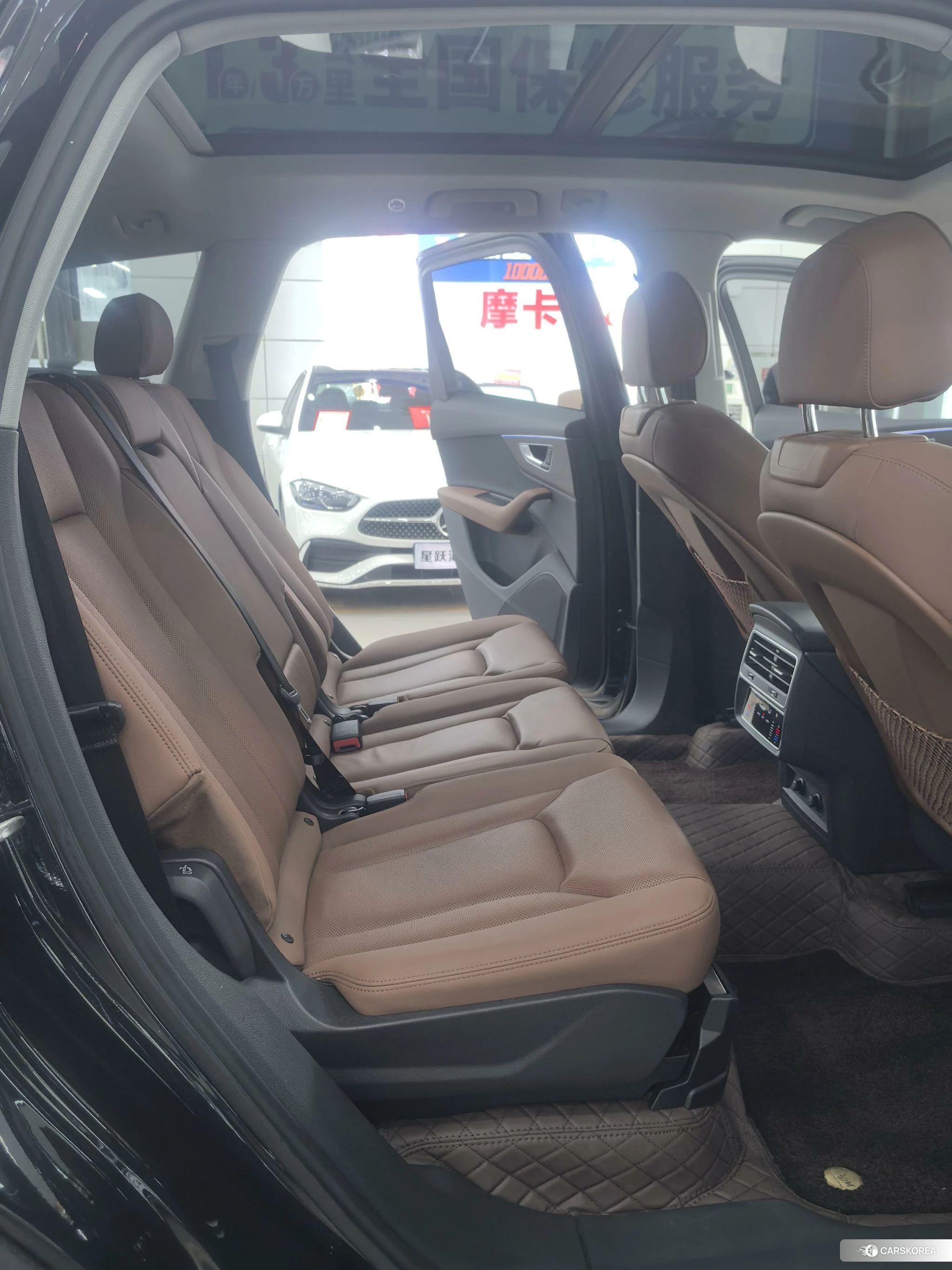 Audi Q7 id 4492680 из Китая 16