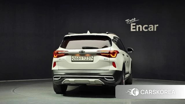 Kia Seltos id 4389881 из Кореи 14