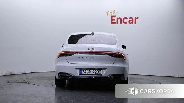 Hyundai The New Grandeur IG id 4018565 из Кореи 14