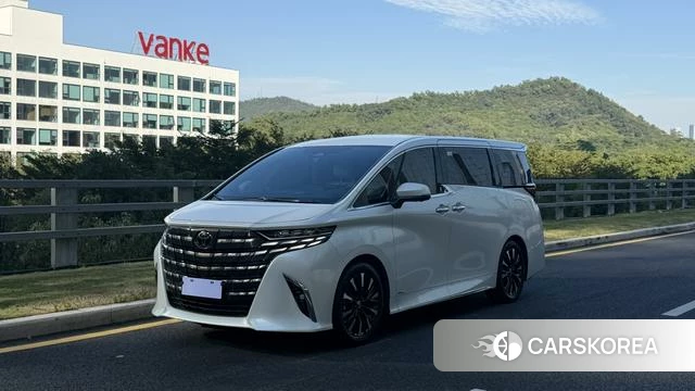 Toyota Elfa 2024 Белый из Китая, фото 6