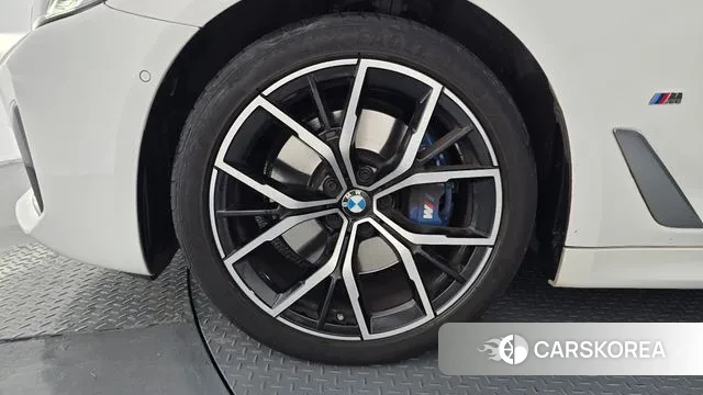 BMW 5 Series (G30) id 3577920 из Кореи 14