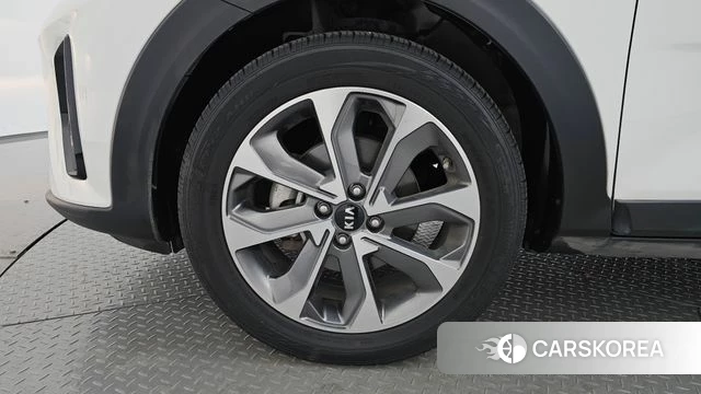 Kia Stonic id 3873545 из Кореи 14