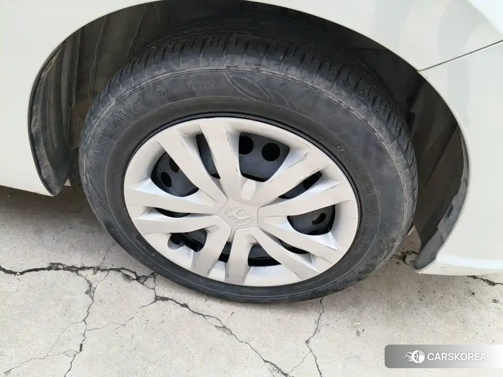 Honda Fit id 4576518 из Китая 15