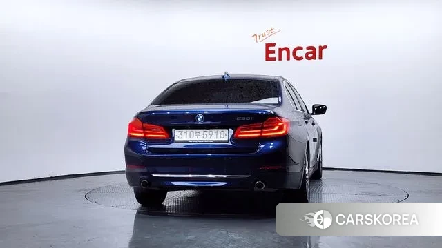 BMW 5 Series (G30) id 3417649 из Кореи 14