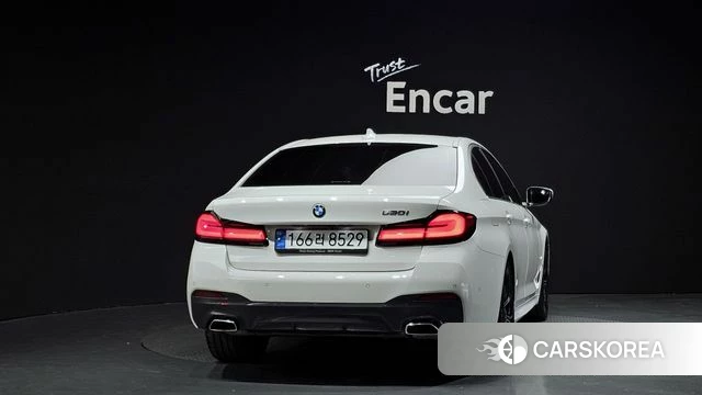 BMW 5 Series (G30) id 4309255 из Кореи 27