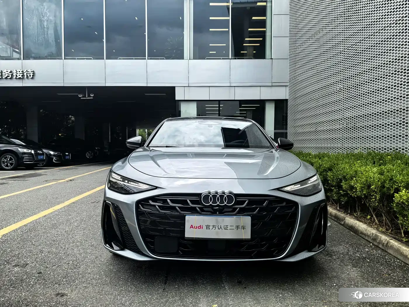 Audi A6L id 4548308 из Китая 15