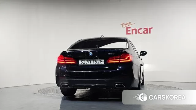 BMW 5 Series (G30) id 3469337 из Кореи 14
