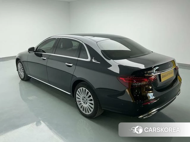 Mercedes-Benz E-class id 4272763 из Китая 14