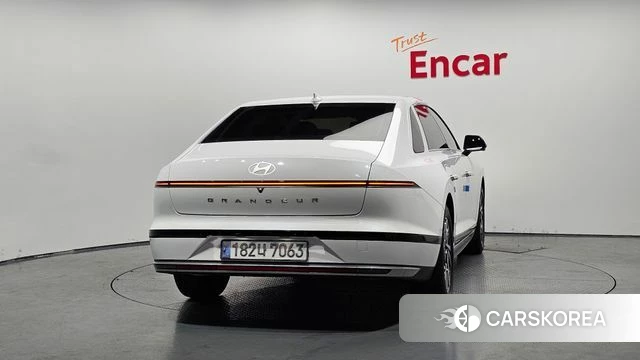 Hyundai Grandeur Hybrid (GN7) id 4527840 из Кореи 14