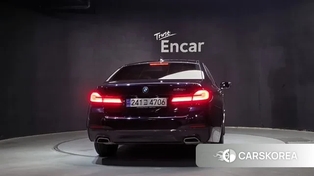 BMW 5 Series (G30) id 3389185 из Кореи 14