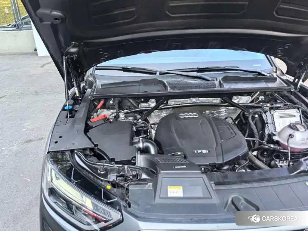 Audi Q5L id 4622447 из Китая 17