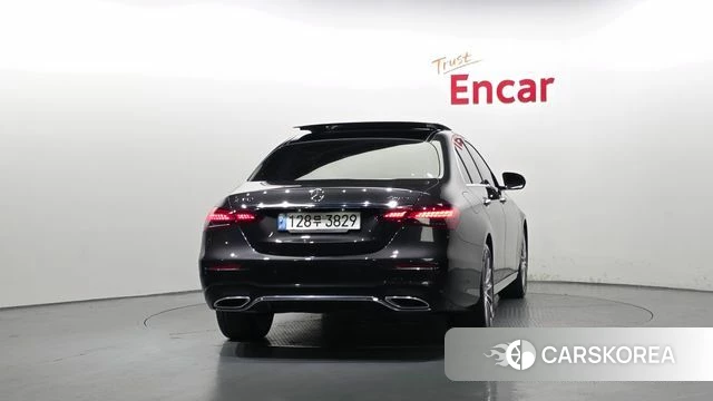 Mercedes-Benz E-Class W213 id 4481220 из Кореи 27