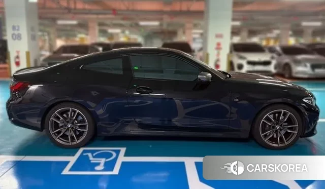 BMW 4 Series (G22) 2022 Черный из Кореи, фото 4