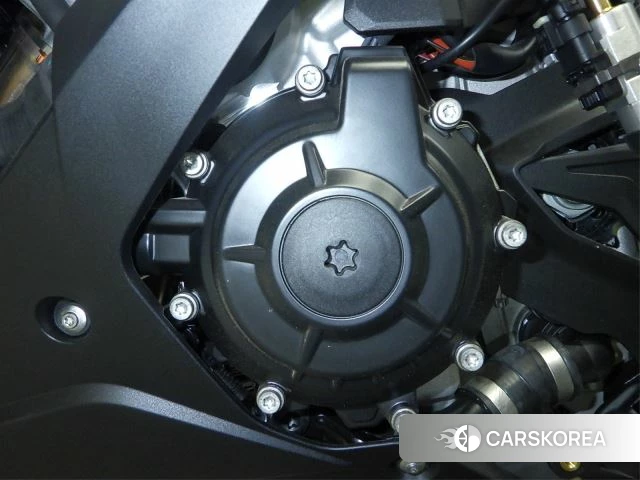 Engine photo