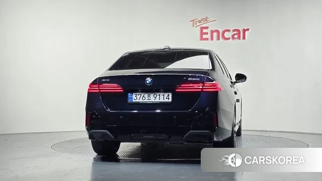 BMW 5 Series (G60) id 3431558 из Кореи 14