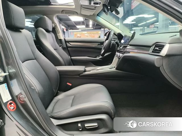 Honda Accord id 4263553 из Китая 7