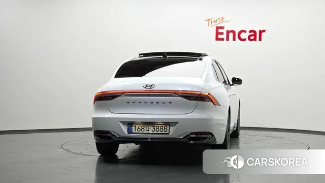 Hyundai The New Grandeur IG id 4384000 из Кореи 14