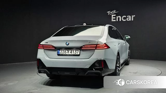 BMW 5 Series (G60) id 3805431 из Кореи 14