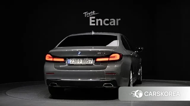 BMW 5 Series (G30) id 3503487 из Кореи 14