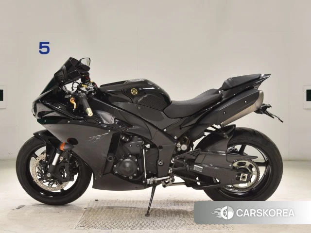 Yamaha YZF-R1 2019 из Японии, фото 2