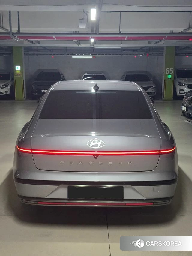 Hyundai Grandeur (GN7) 2023 Серебристо-серый из Кореи, фото 4