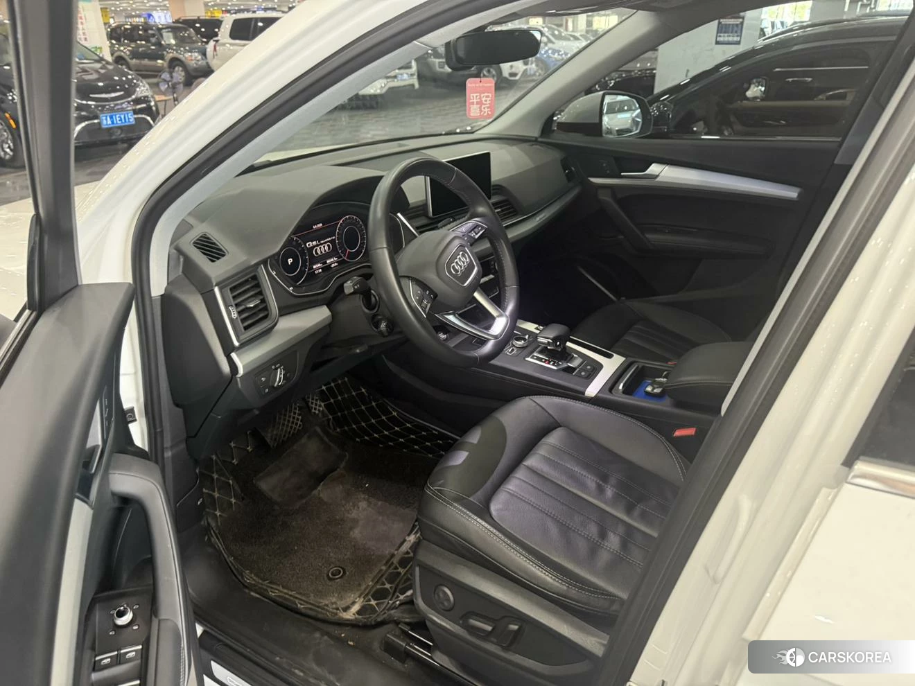 Audi Q5L 2020 Белый из Китая, фото 4