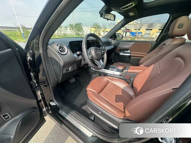 Mercedes-Benz GLB 2023 Черный из Китая, фото 4