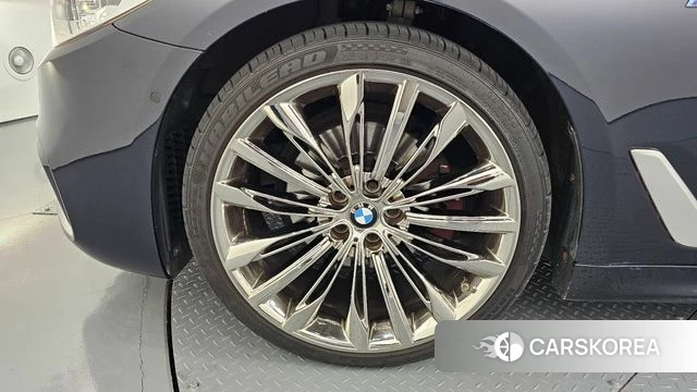 BMW 5 Series (G30) id 4677972 из Кореи 28