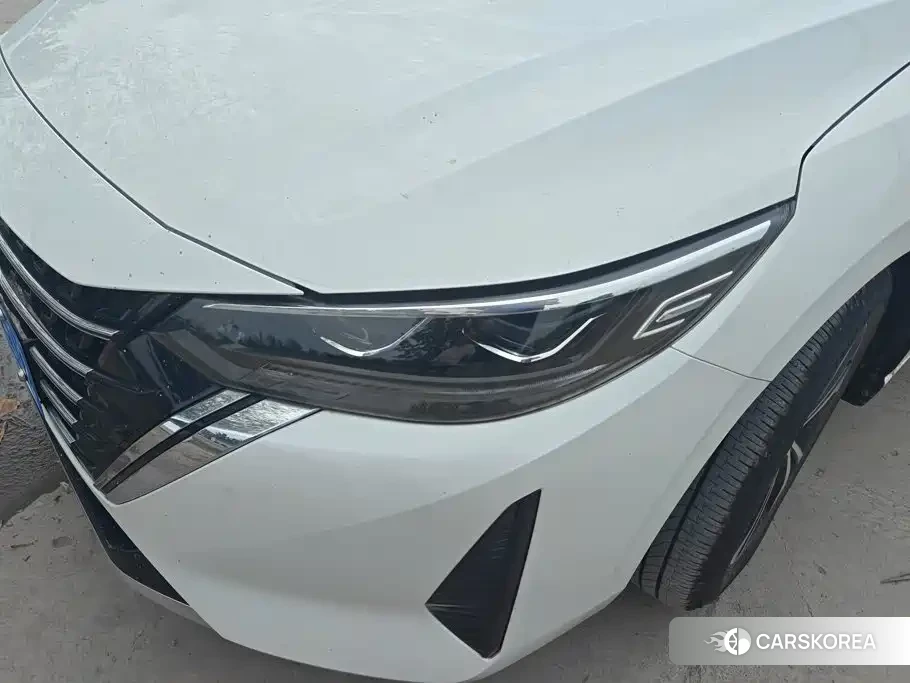 Nissan Sylphy id 4685991 из Китая 9