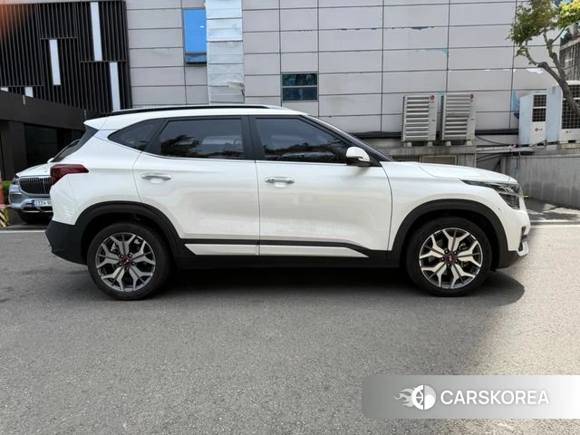 Kia Seltos 2020 Белый из Кореи, фото 4