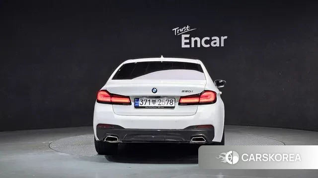 BMW 5 Series (G30) id 3675299 из Кореи 14