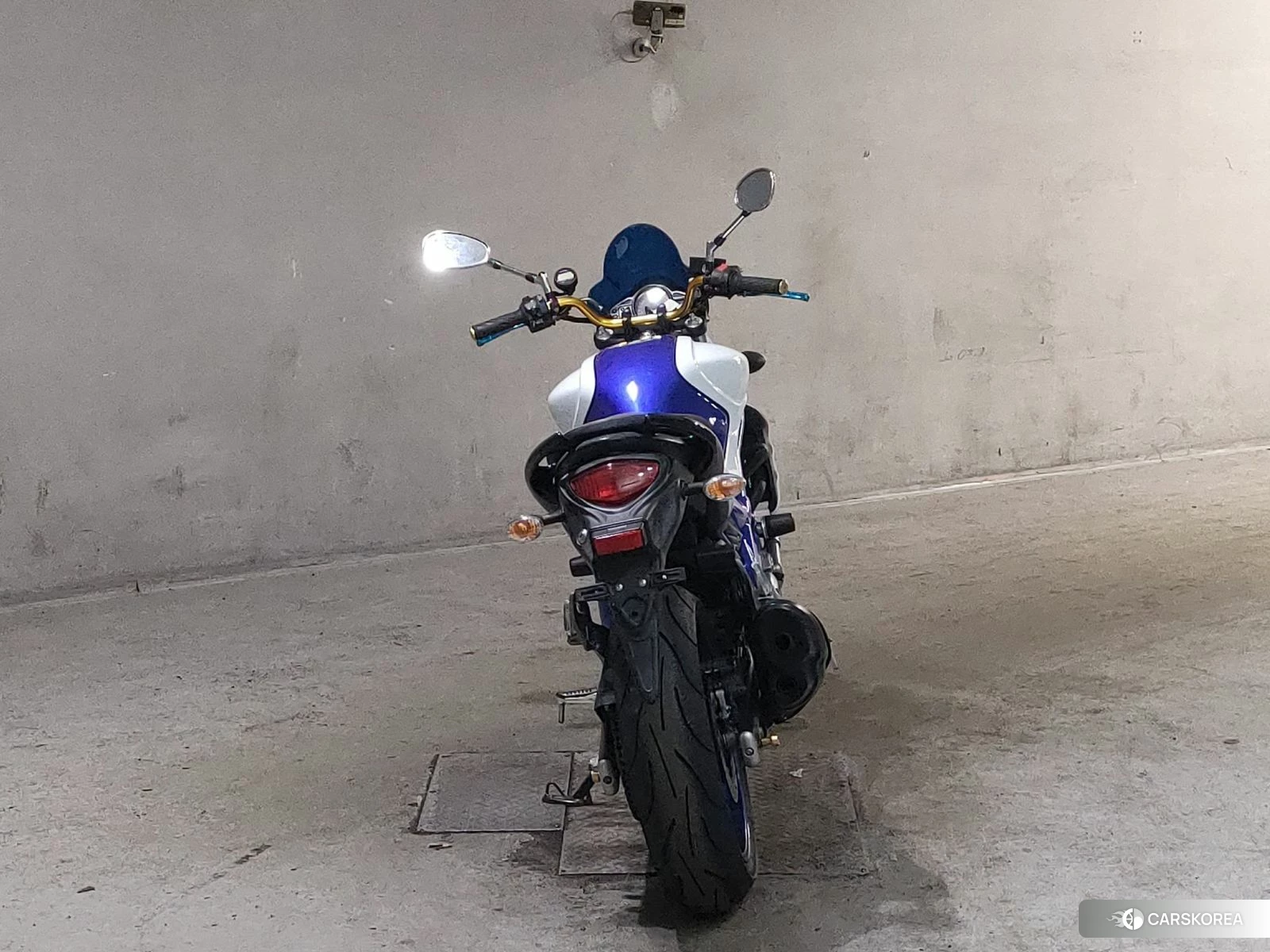 Suzuki GLADIUS 400 2011 из Японии, фото 2