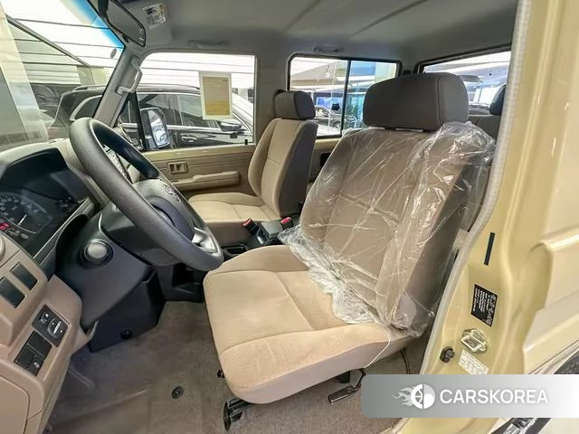 Toyota Land Cruiser (imported) 2024 Желтый из Китая, фото 5