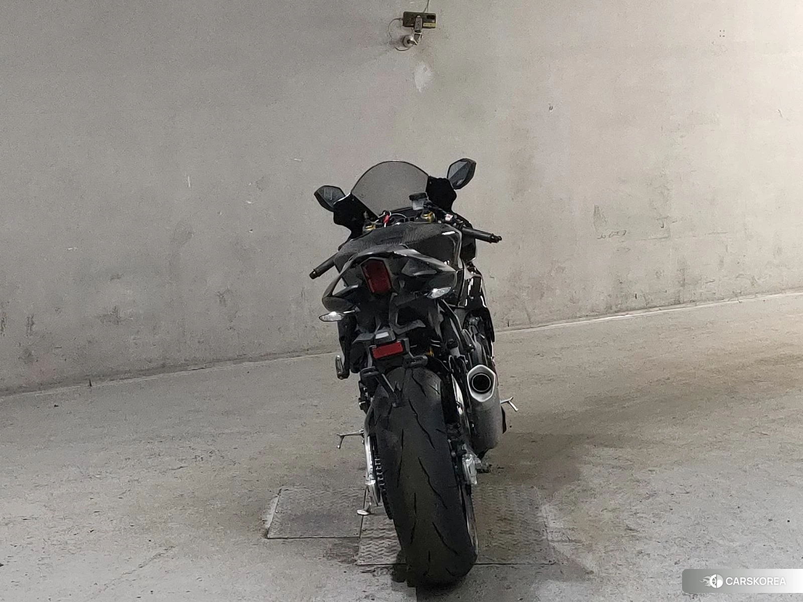 Yamaha YZF-R1M 2025 из Японии, фото 2