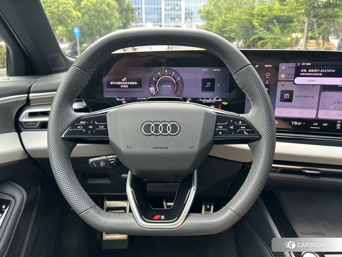 Audi A5L id 4514906 из Китая 9