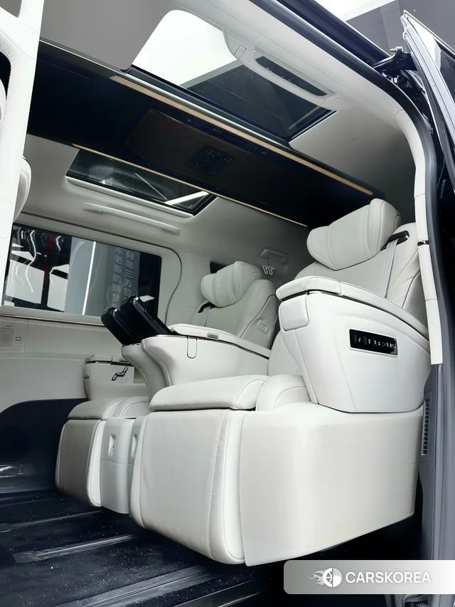 Lexus LM id 4239719 из Китая 16