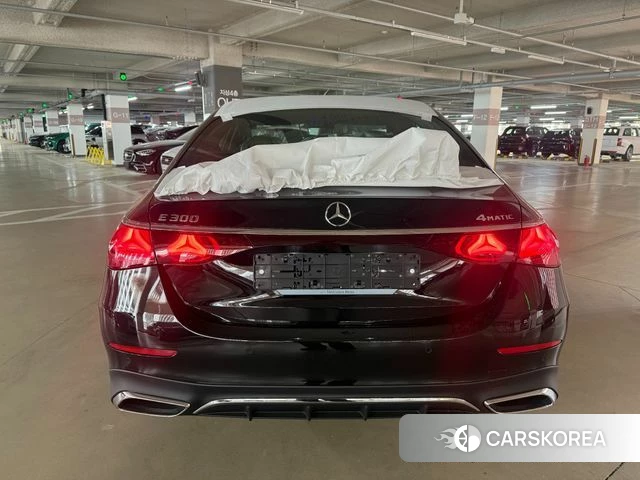 Mercedes-Benz E-Class W214 2026 Черный из Кореи, фото 6