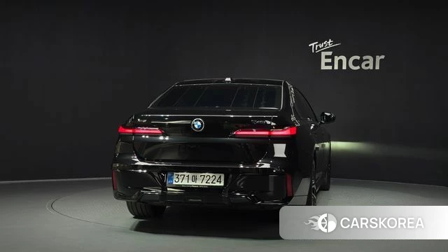 BMW 7 Series (G70) id 4847250 из Кореи 30